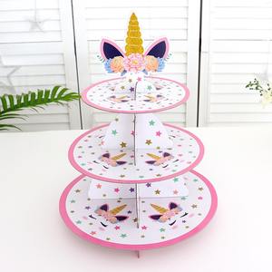 Support de gâteau jetable <span class=keywords><strong>licorne</strong></span> à trois couches vaisselle de fête et décoration de table pour <span class=keywords><strong>anniversaire</strong></span> et affichage de dessert - Product Image 4