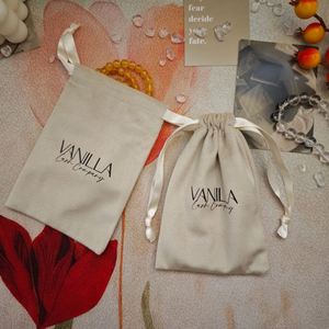 Manufacturer Wholesale Logo Custom Beige Drawstring Velvet Pouch <b>Bag</b> for Jewelry Packaging Pouch Soft Velvet <b>Dust</b> <b>Bag</b> - Product Image 4