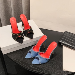 Sandales d'été pour femmes à talons aiguilles en jean, ornées de strass, à bout ouvert pointu, collection 2025 - Product Image 4