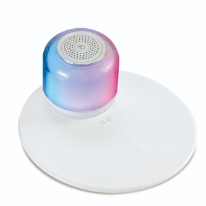 Nouvelle lampe de chevet portable sans fil rechargeable avec haut-parleur sans fil 15W à charge rapide, lumière RGB et chargeur de téléphone sans fil - Product Image 2