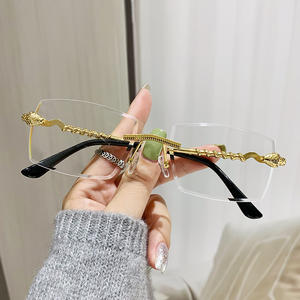 2024 Chic sans monture Rectangle lunettes de soleil mode Vintage dégradé coupe <span class=keywords><strong>lentille</strong></span> nuances lunettes à la mode <span class=keywords><strong>serpent</strong></span> forme jambes lunettes de soleil - Product Image 3