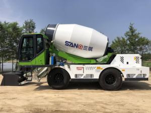 Kleiner Selbstladender Betonmischer 360 °   Rotierender Selbstladender 3,5m³ <span class=keywords><strong>Mini</strong></span>-Transportmischer Selbstladender Transportmischer Preis - Product Image 2