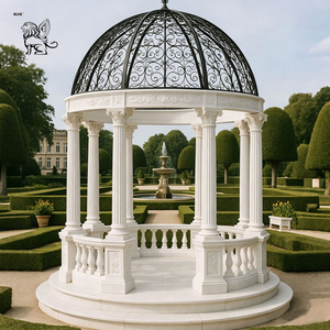 Pavillon de jardin extérieur de luxe en marbre et pierre, style colonne romaine européenne, avec dôme en fer ajouré noir, pour projets hôteliers et de complexes de villégiature - Product Image 1