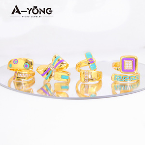Anel colorido para mulheres estilo árabe banhado a ouro 18K Ayong - Product Image 2