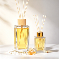 Bouteille diffuseur carrée en verre vide pour bâtonnets d'aromathérapie personnalisés