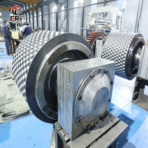 Sistema de fresado CNC de pórtico de cinco ejes con sistema de control Siemens BT50 para rodillos, núcleos y revestimientos de minería grandes y pesados - Product Image 2