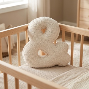 Coussin décoratif épais en forme de chiffres 1-9, doux comme un oreiller, pour arbre de Noël, chambre d'enfant, canapé de fêtes, poupée en peluche anglaise - Product Image 3