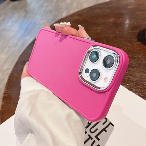 Funda de Silicona Transparente Personalizada para <span class=keywords><strong>iPhone</strong></span> 17 16 15 <span class=keywords><strong>Pro</strong></span> <span class=keywords><strong>Max</strong></span>, Carcasa Trasera con Protección de Cámara y Borde Plateado para Apple - Product Image 4