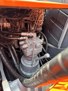 Excavatrice sur chenilles lourde Hyundai R300LC-9S d'occasion, 30 tonnes, moteur Cummins d'origine coréenne, faible nombre d'heures de fonctionnement, pelle hydraulique - Product Image 3