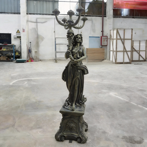 Lampe sur pied candélabre en bronze coulé, sculpture de dame, style européen classique, sur mesure, pour la décoration de hall de villa - Product Image 6
