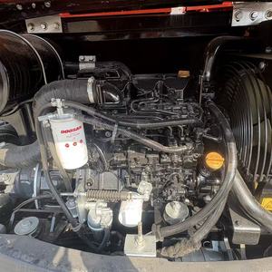 Mini-excavatrice sur chenilles hydraulique Doosan DX60-9C d'occasion, 6 tonnes, à vendre - Product Image 4