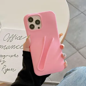 Custodia per telefono antiurto in silicone di lusso con design 3D a forma di rossetto e supporto, personalizzabile con logo, confezionata in scatola di prima qualità - Product Image 5