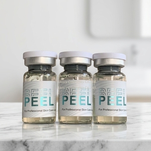Suero Exfoliante de Doble Acción <span class=keywords><strong>con</strong></span> Seis <span class=keywords><strong>Ácido</strong></span>s AHA PHA para Uso Profesional en Salón - Product Image 1