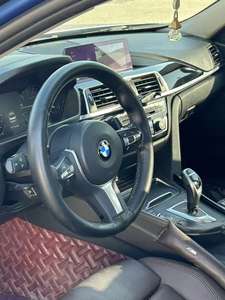 Baoma 3 Series <span class=keywords><strong>320i</strong></span> Touring Edition Berline Automatique <span class=keywords><strong>2019</strong></span>, Moteur Turbo, Sièges en Cuir, Caméra Arrière, Pneus R18, Jantes en Alliage d'Aluminium, Conduite à Gauche - Product Image 6