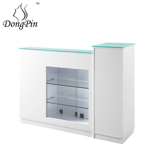 Mostrador de recepción Dongpin Beauty de madera para exhibición en tiendas y uso de cajero 3303 - Product Image 2