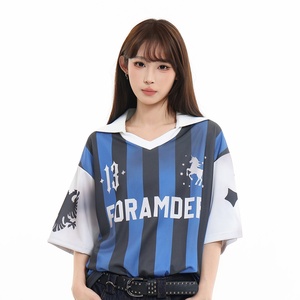 เสื้อเบสบอลสไตล์อเมริกันวินเทจ ลายทางสีสันตัดกัน ทรงหลวมโอเวอร์ไซส์ คอโอ ใส่ได้ทั้งชายและหญิง เป็นมิตรต่อสิ่งแวดล้อม ระบายอากาศได้ดี - Product Image 1