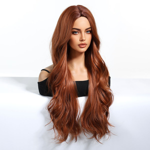 Peluca de Cabello Sintético Naranja de 28 Pulgadas, Fibra de Alta Temperatura, Ondas Sueltas y Ondas Corporales, Marrón Claro, Sin Pegamento, Gorra Ajustable - Product Image 2