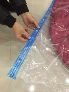 Sac de rangement sous vide à fermeture éclair en plastique étanche aux insectes sacs de rangement de <span class=keywords><strong>couette</strong></span> sacs de rangement de vêtements sac de rangement suspendu organisateur - Product Image 4