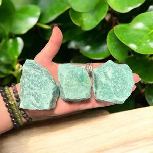 Vente en gros de pierres brutes de cristal naturel de haute qualité, écologiques et apaisantes, pierres précieuses, quartz, aventurine verte, cristal brut - Product Image 3