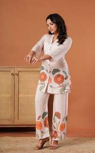 Ensemble coordonné élégant pour femmes, vêtements décontractés, ensemble coordonné élégant pour les soirées, collection d'été, ensemble coordonné pour femmes - Product Image 3