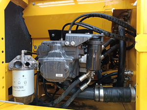 Motor de alta potencia KOMATSU Excavadora grande de orugas hidráulicas usadas al por mayor 20ton PC200 Excavadora de cubo de segunda mano - Product Image 6