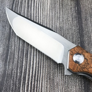 Couteau de poche de sauvetage extérieur à lame en acier D2 de 3,82 pouces, manche en bois de santal doré, couteau pliant EDC pour camping, DIY OEM - Product Image 3
