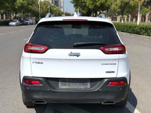 <span class=keywords><strong>Jeep</strong></span> <span class=keywords><strong>Cherokee</strong></span> 2017 Usado, SUV <span class=keywords><strong>de</strong></span> <span class=keywords><strong>Segunda</strong></span> <span class=keywords><strong>Mano</strong></span>, 2.0L Automático, Techo Solar, Cámara <span class=keywords><strong>de</strong></span> Reversa, para Venta al Por Mayor - Product Image 4