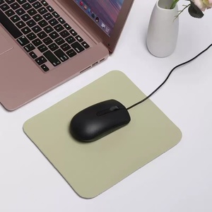 Venta al por mayor de ordenadores de marca personalizados Laptopsgaming alfombrillas de ratón y almohadillas de escritorio hechas de plástico impermeable 260x210x2mm están en stock - Product Image 3