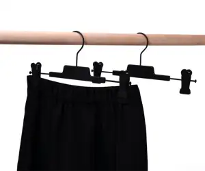 Wholesale Custom Non-slip Matte Black Plastic Hanger Rubber Coated Space Saving Pant And Skirt Hangers With Clips