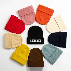 Beanie Hat Atacado Unisex All Over impressão Chapéu de Inverno Logotipo personalizado Acrílico Malha Cuffed Beanie Chapéus