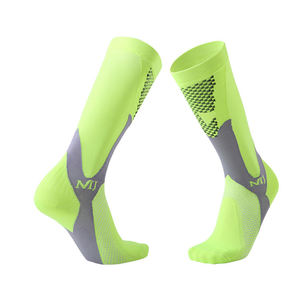Chaussettes de compression professionnelles en nylon éponge pour la course à pied, le marathon, la randonnée et le cyclisme en extérieur, pour hommes et femmes adultes, vente en gros - Product Image 3