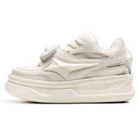 Nouveauté Chaussures de skate à semelle ondulée Mode streetwear Cuir PU de haute qualité Doux Confortable Léger Anti-odeur Soutien de la voûte plantaire