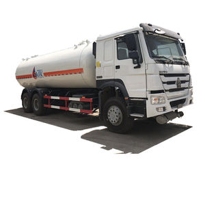 شاحنة نقل الغاز, شاحنة نقل الغاز ماركة HOWO حجم 20000L 6x4 10 عجلات 20M3 - Product Image 1