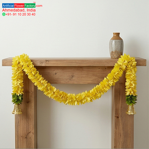 Guirnalda de Flores Artificiales Amarillas Decorativas con Campanas Doradas para Bodas, Festivales y Decoración de Templos - Product Image 2