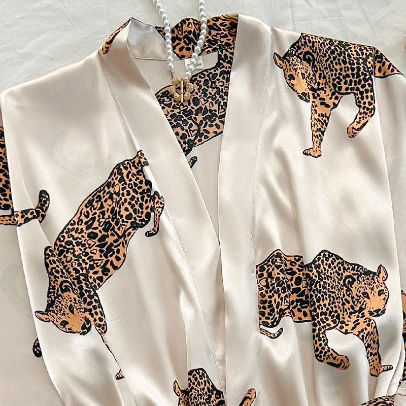 Best-Selling Women's Custom-Made Leopard Print Pattern Pajamas