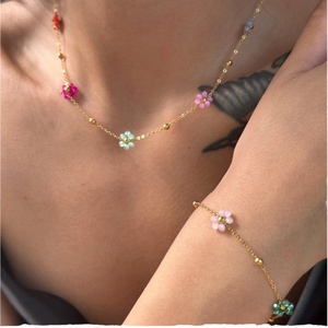 Collar de Acero Inoxidable con Flor de Margarita Chapado en Oro de 18K, Cuentas de Cristal Hechas a Mano, Delicado Collar de Girasol, Pulsera, Joyería de Moda - Product Image 6