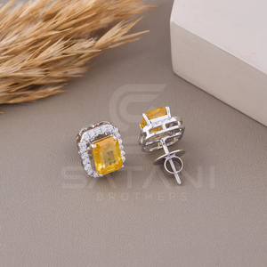 Pendientes de Botón con Halo de Circonita Cúbica Amarilla Corte Esmeralda, Plata de Ley, Joyería Elegante y Brillante para Mujer, Estilo de Regalo Atemporal - Product Image 4