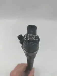 หัวฉีดน้ำมันดีเซลคอมมอนเรลเหล็กคุณภาพสูงยี่ห้อ New Yisheng รุ่น 0445110141 สำหรับรถยนต์ Master II Nissan Interstar <span class=keywords><strong>Opel</strong></span> Movano 2.5L - Product Image 3