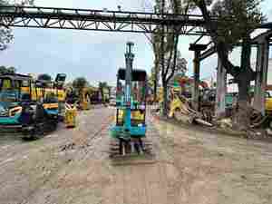 Miniexcavadora U15 Original de Japón, 1 Tonelada, Usada, de Alta Calidad, con Motor y Bomba, Certificación CE, 1 Año de Garantía - Product Image 4