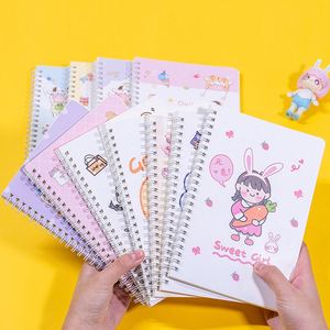 8 Cuadernos A5 con Espiral y Diseño Floral, Páginas Interiores con Líneas Horizontales, Libreta de Alta Calidad para Estudiantes - Product Image 1