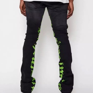 Jeans Casuales Azules para Hombre, Personalizados con Letras Impresas, Corte Ajustado, Pantalones de Mezclilla Negros Desgastados - Product Image 2