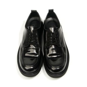 รองเท้าบูทเชลซีแบบผูกเชือกทรงเหลี่ยมสำหรับผู้ชาย รุ่นใหม่ประจำฤดูใบไม้ผลิและฤดูร้อน สไตล์ยุโรป เหมาะสำหรับธุรกิจและลำลอง ป้องกันการลื่น ระบายอากาศได้ดี น้ำหนักเบา - Product Image 5