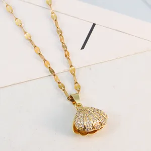 Cubic Zirconia Shell Gold-plated Pendant Titanium Steel Necklace