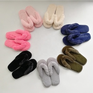 Chaussons d'intérieur femme style printemps automne hiver, tongs chaudes en fourrure rose foncé, pantoufles moelleuses - Product Image 6