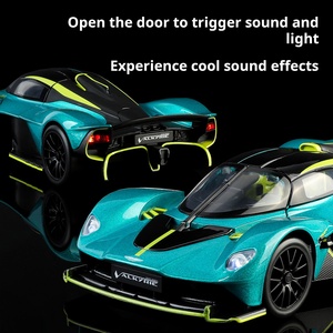 Modèle de voiture de sport <span class=keywords><strong>Aston</strong></span> <span class=keywords><strong>Martin</strong></span> Valkyrie en alliage moulé sous pression, jouet pour enfants, cadeau, effets lumineux et sonores, proportion 1:23, pile bouton - Product Image 4