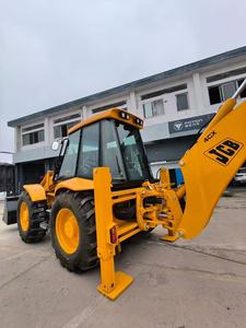 Découvrez cette chargeuse-pelleteuse JCB 4CX d'occasion ! Avec 100 CV et en bon état, c'est un excellent rapport qualité-prix à ce prix. - Product Image 3