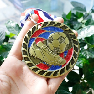 เหรียญรางวัลกีฬาฟุตบอลโลหะเปล่าแบบขายส่งฟรีพร้อมเลเซอร์สลัก - Product Image 4