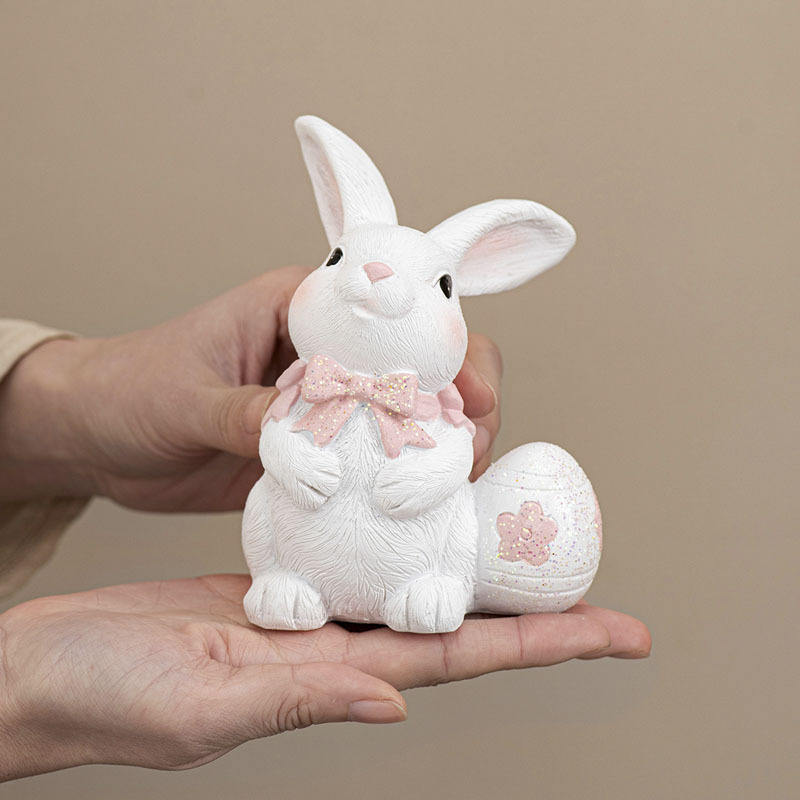 Lindos conejos blancos de película: juguetes de peluche suaves