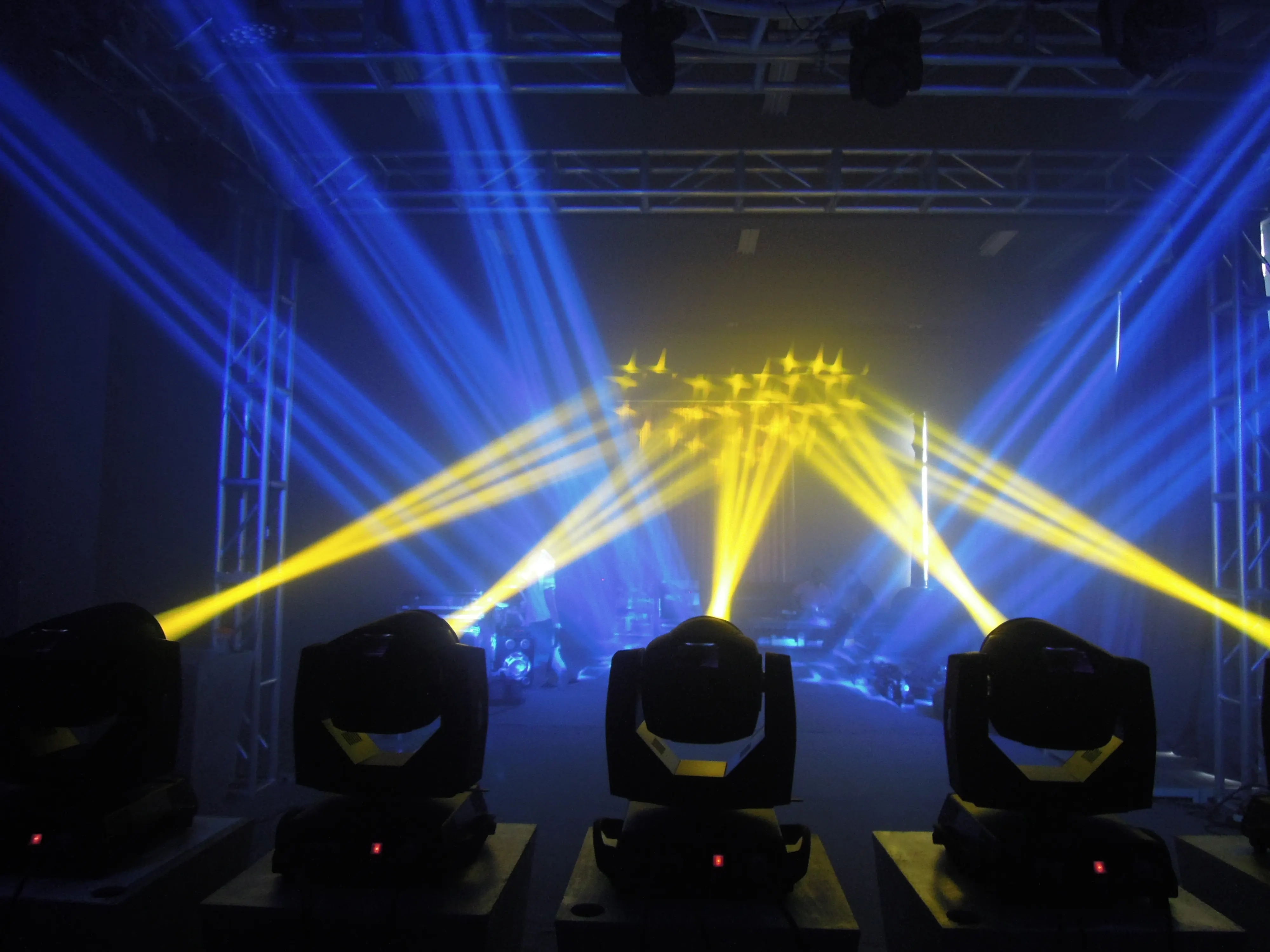 Xlighting DJ disco estágio iluminação equipamentos 230w 7r sharpy feixe de cabeça movente luzes para festa noturna