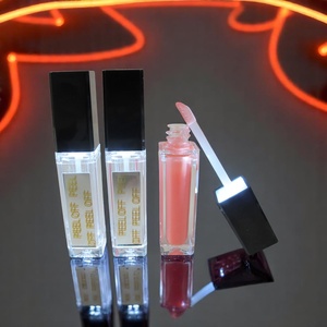 Brillant à lèvres avec lumière LED et miroir Matière plastique Logo personnalisé Vente en gros OEM - Product Image 3